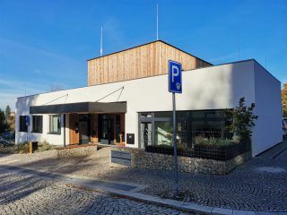 8232-j.jpg